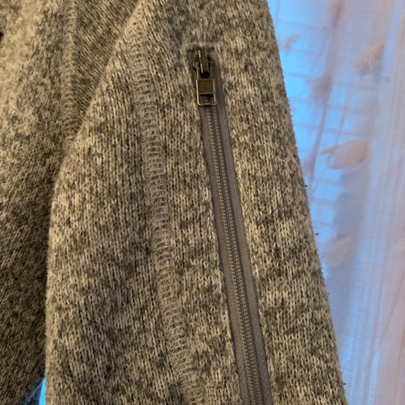 Women’s Zip Up Patagonia - Picture 2 of 3